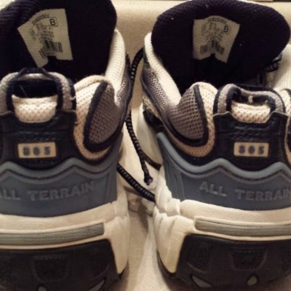 New Balance 805 Women's Running Shoes Blue Gray - Picture 2 of 4